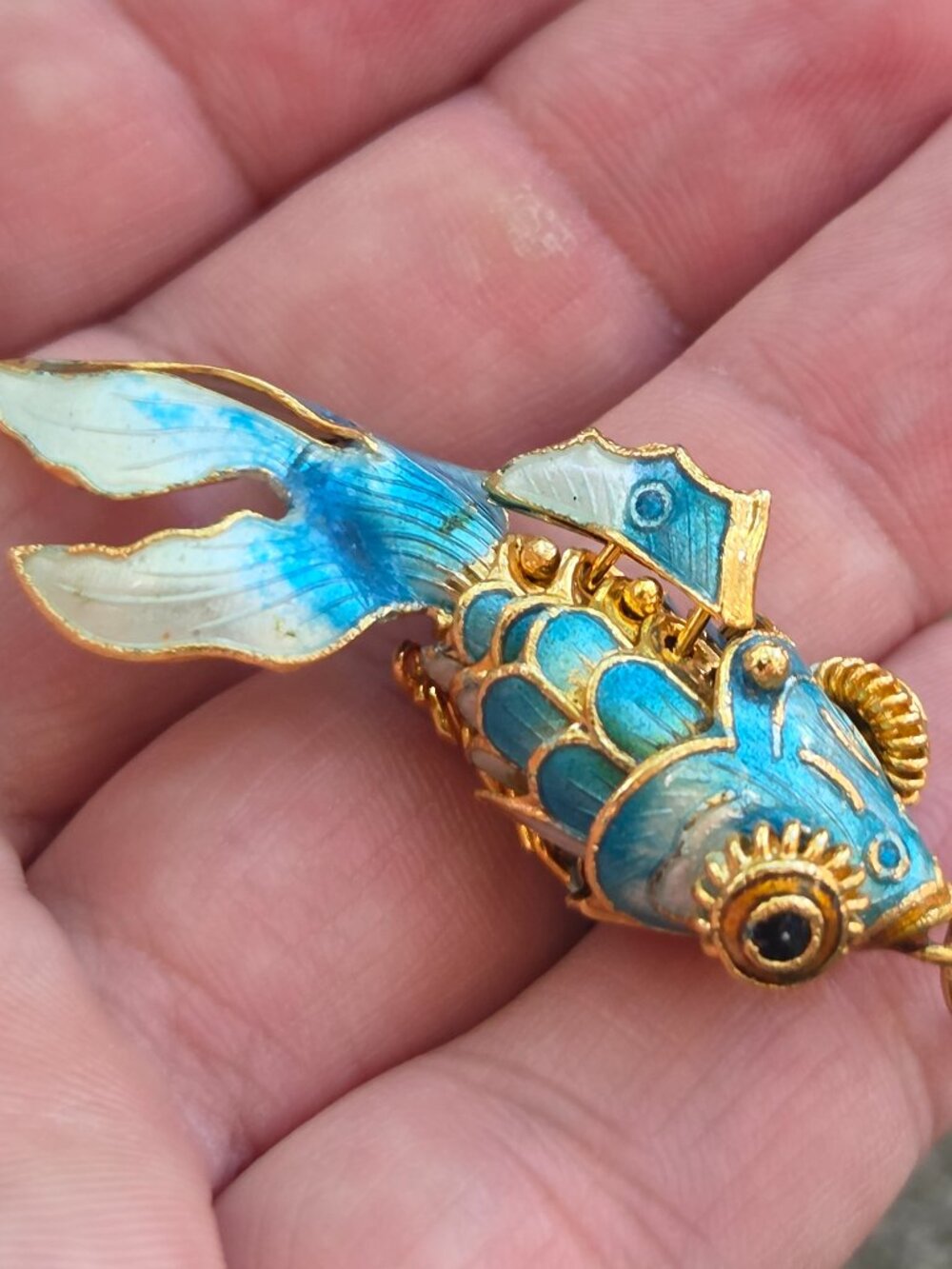 Vintage Chinese Cloisonné Articulated Fish Pendant Necklace Vibrant Blue Enamel